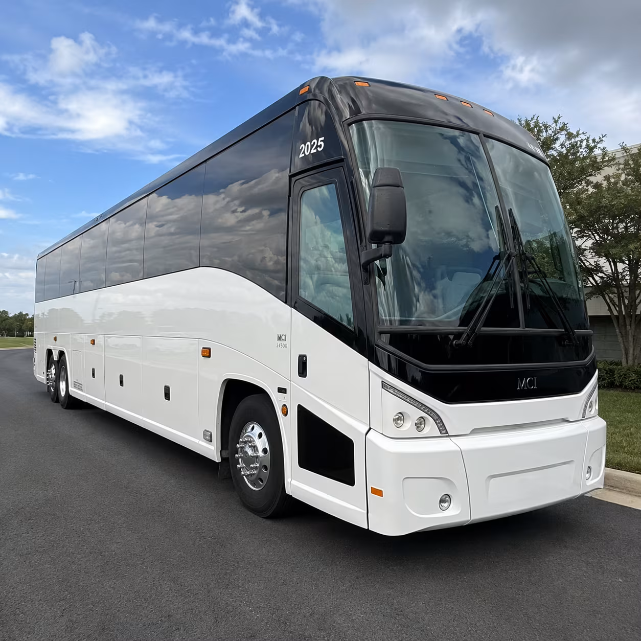 employee commuter shuttles that beat i 270 every morning
