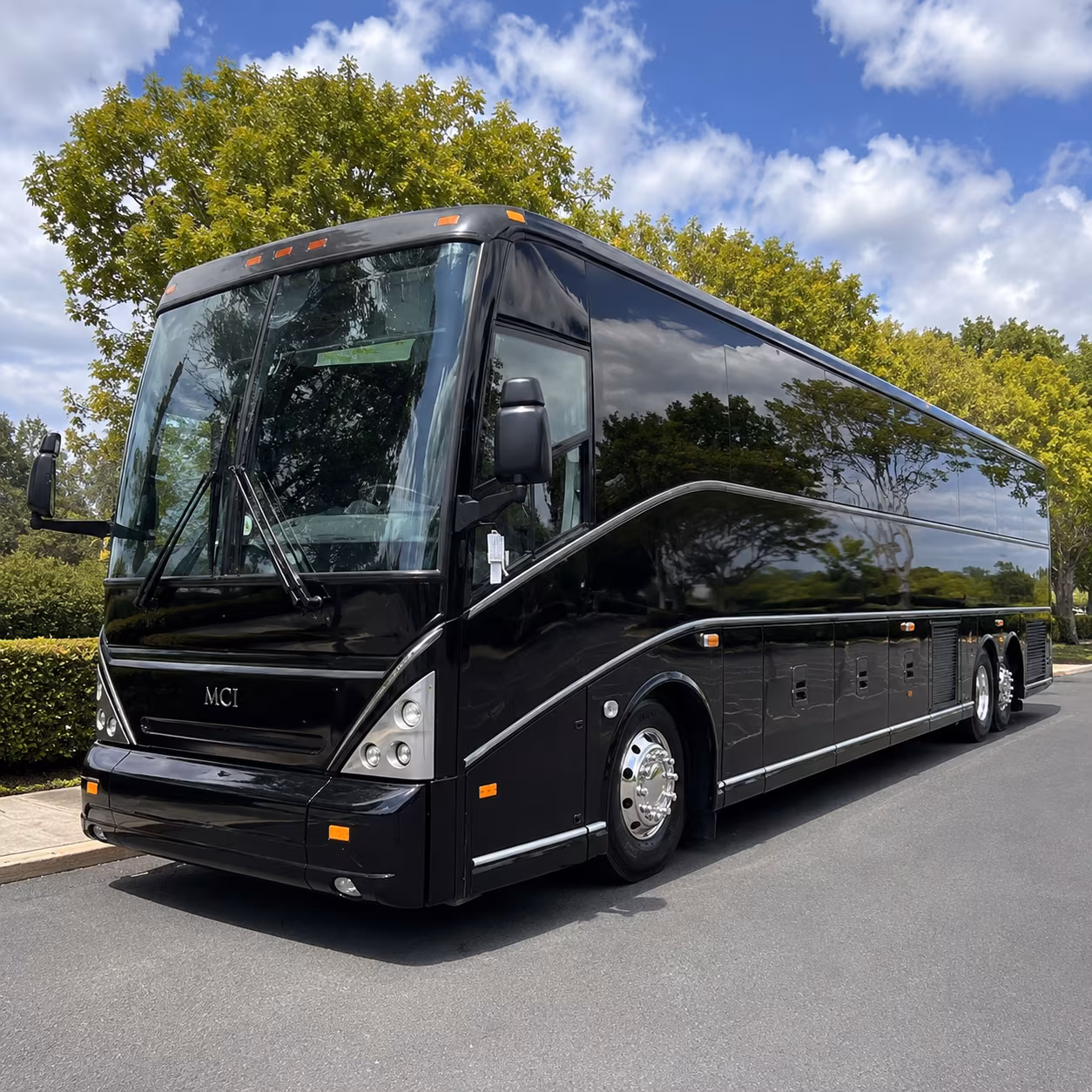 school field trip buses from gaithersburg to the smithsonian national zoo and beyond